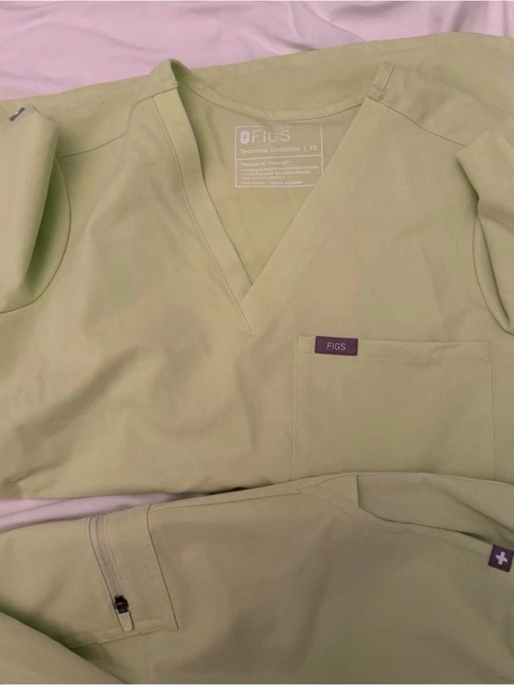 FIGS V-Neck Scrub Top in Sage Green